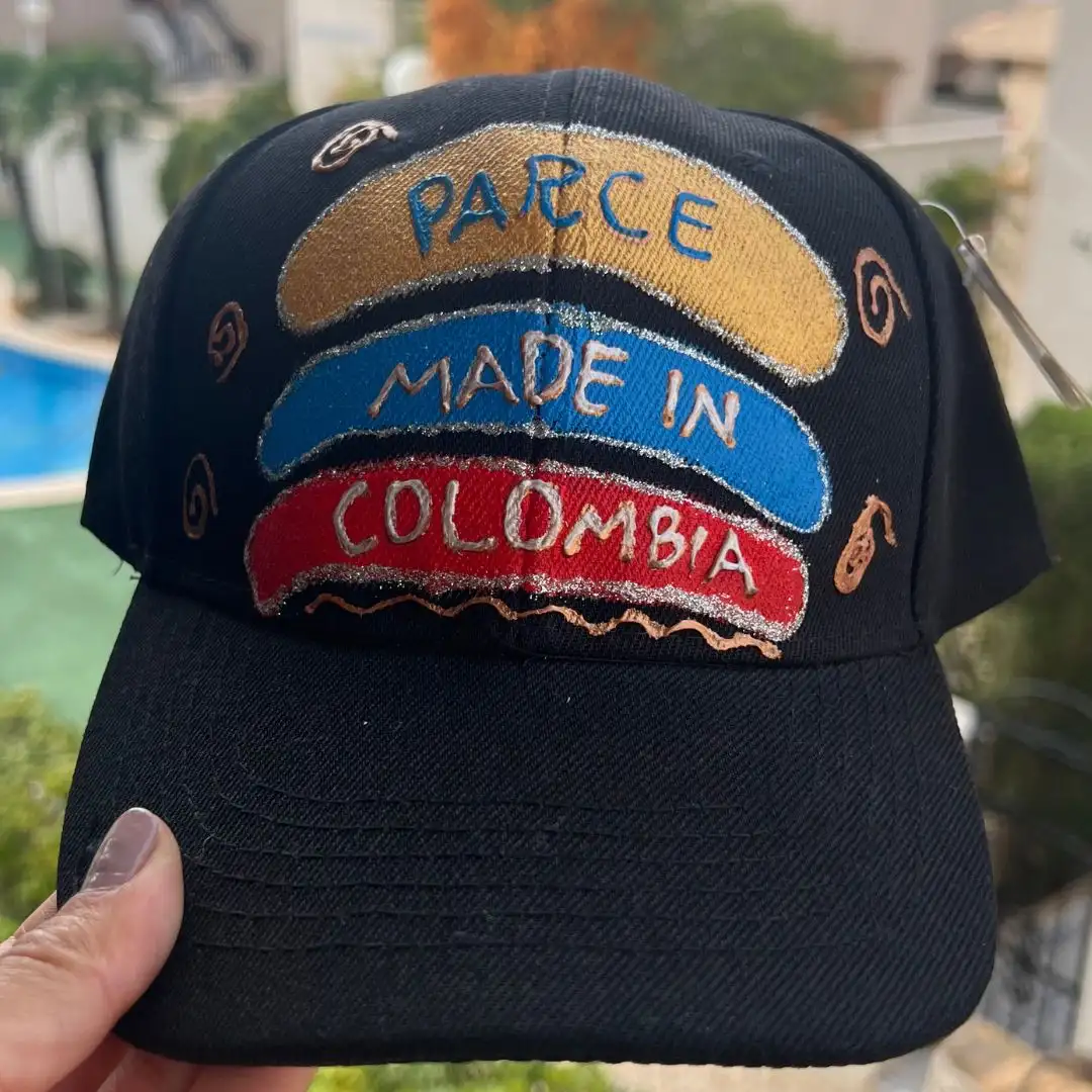 Gorra negra parce